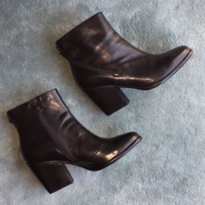 Alberto Fermani Black Leather Boots!!